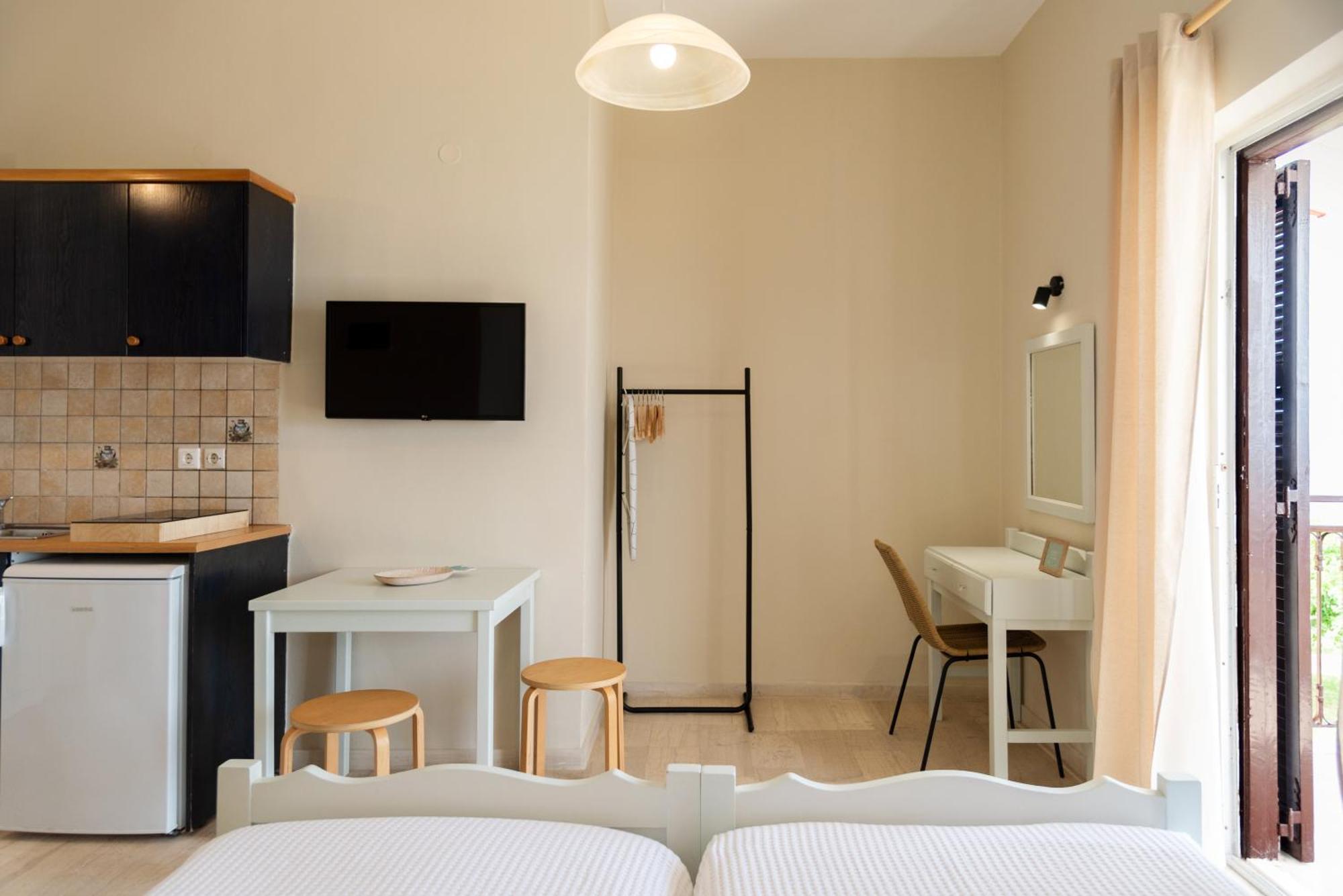 Kamini Apartments กาวอส ภายนอก รูปภาพ